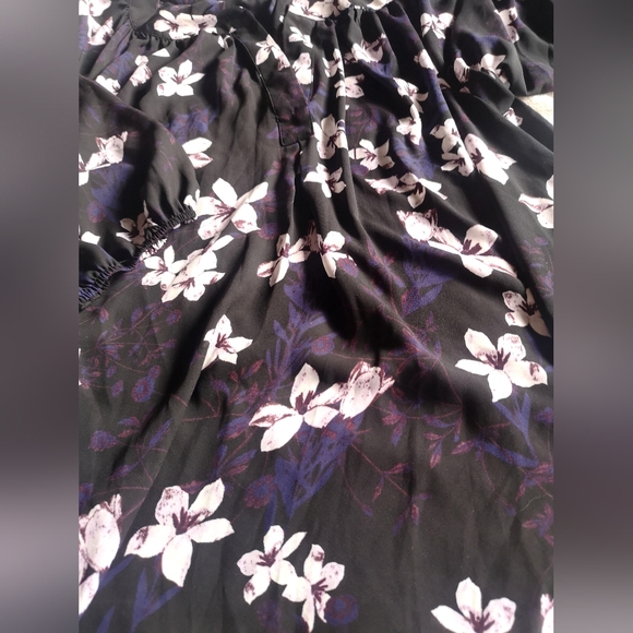 Ivanka Trump top - Picture 2 of 10